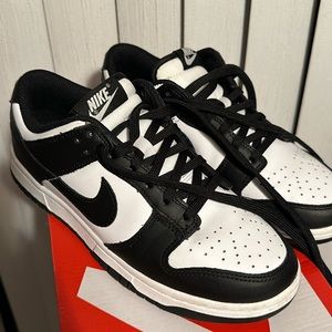 Women’s Nike Dunks - Panda